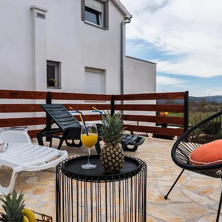 Nerona Holiday home Bisko